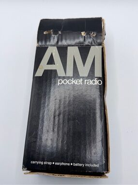 AM Pocket Radio in Box- Black